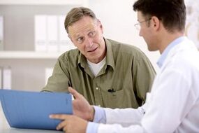 consulta com um especialista em fungos nas unhas